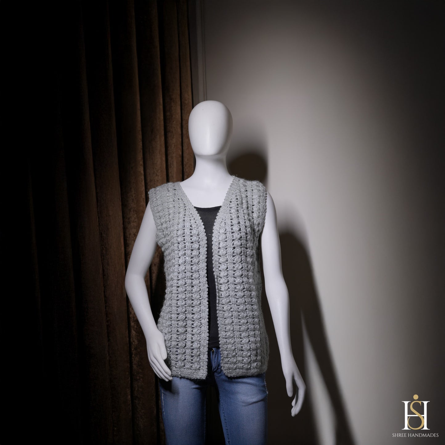 SLEEVELESS CARDIGAN