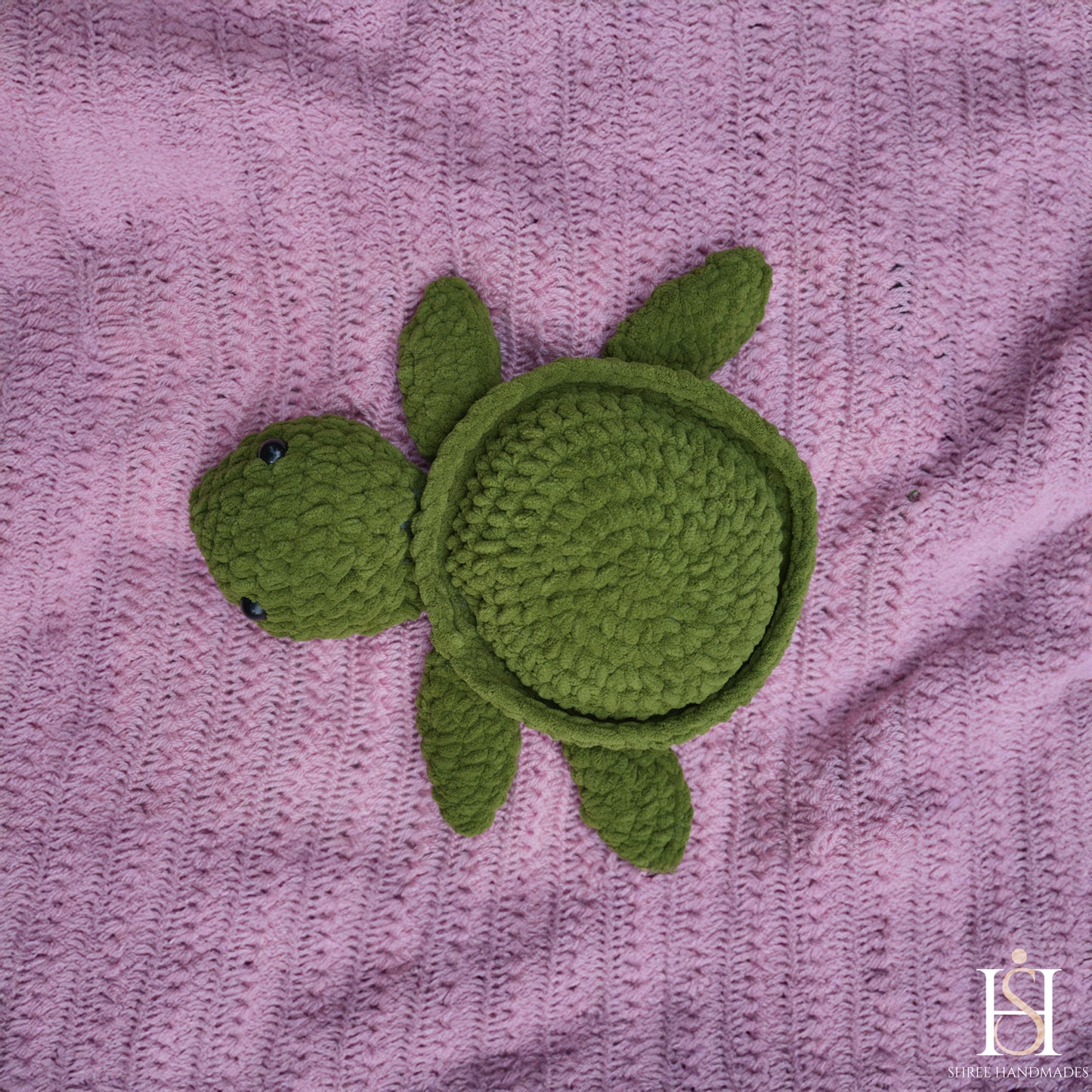 DARK GREEN TURTLE