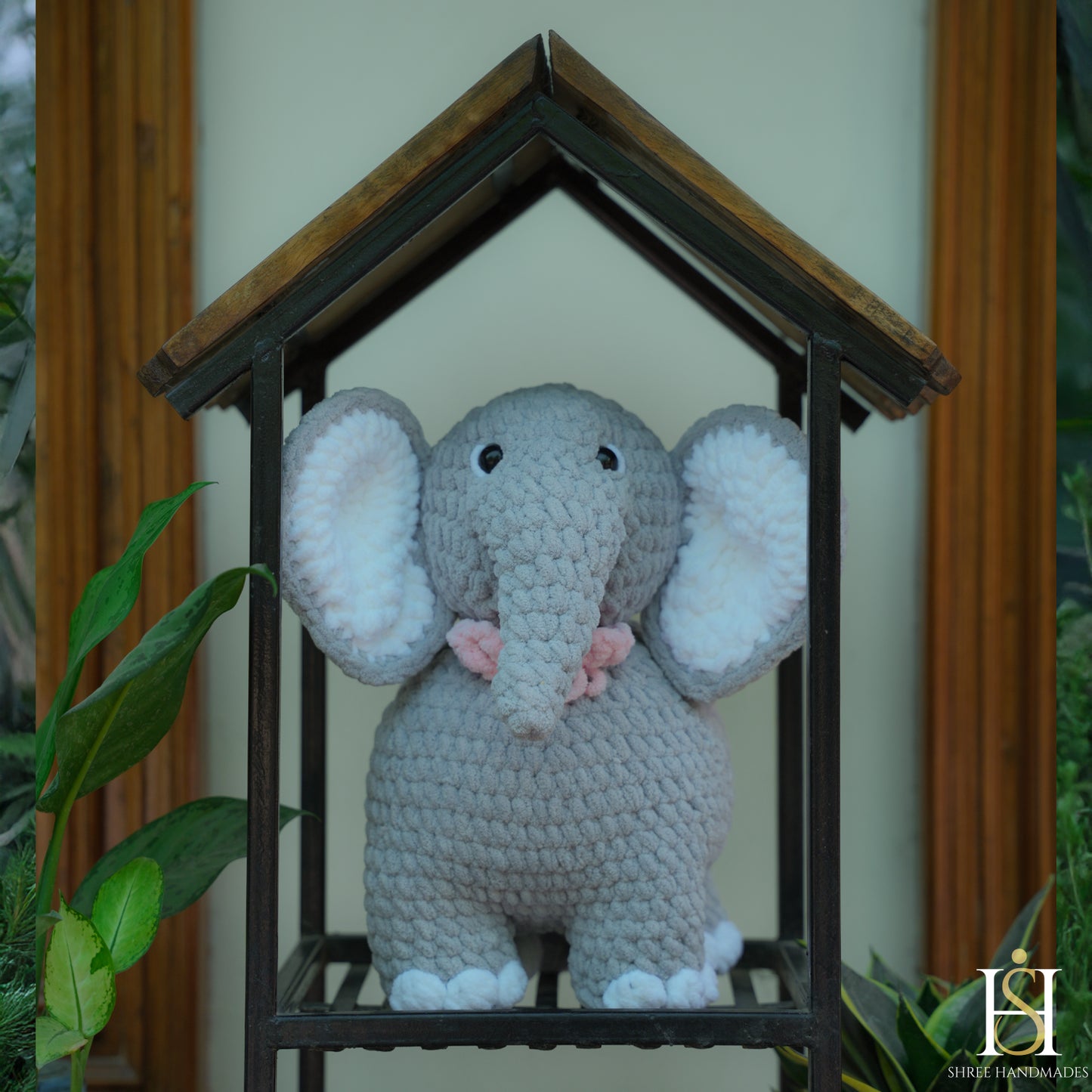 ELEPHANT PLUSHIE