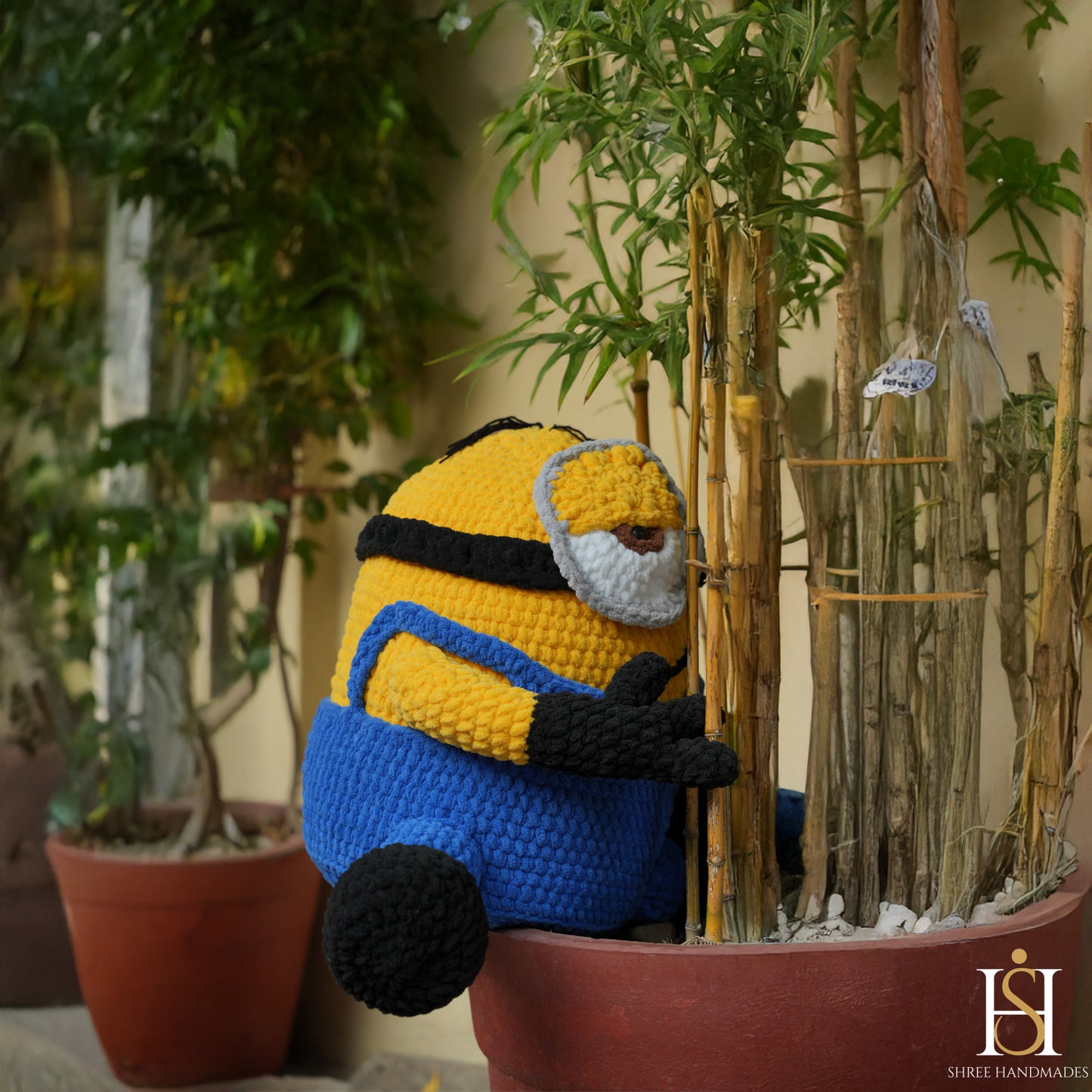 LARGE MINION