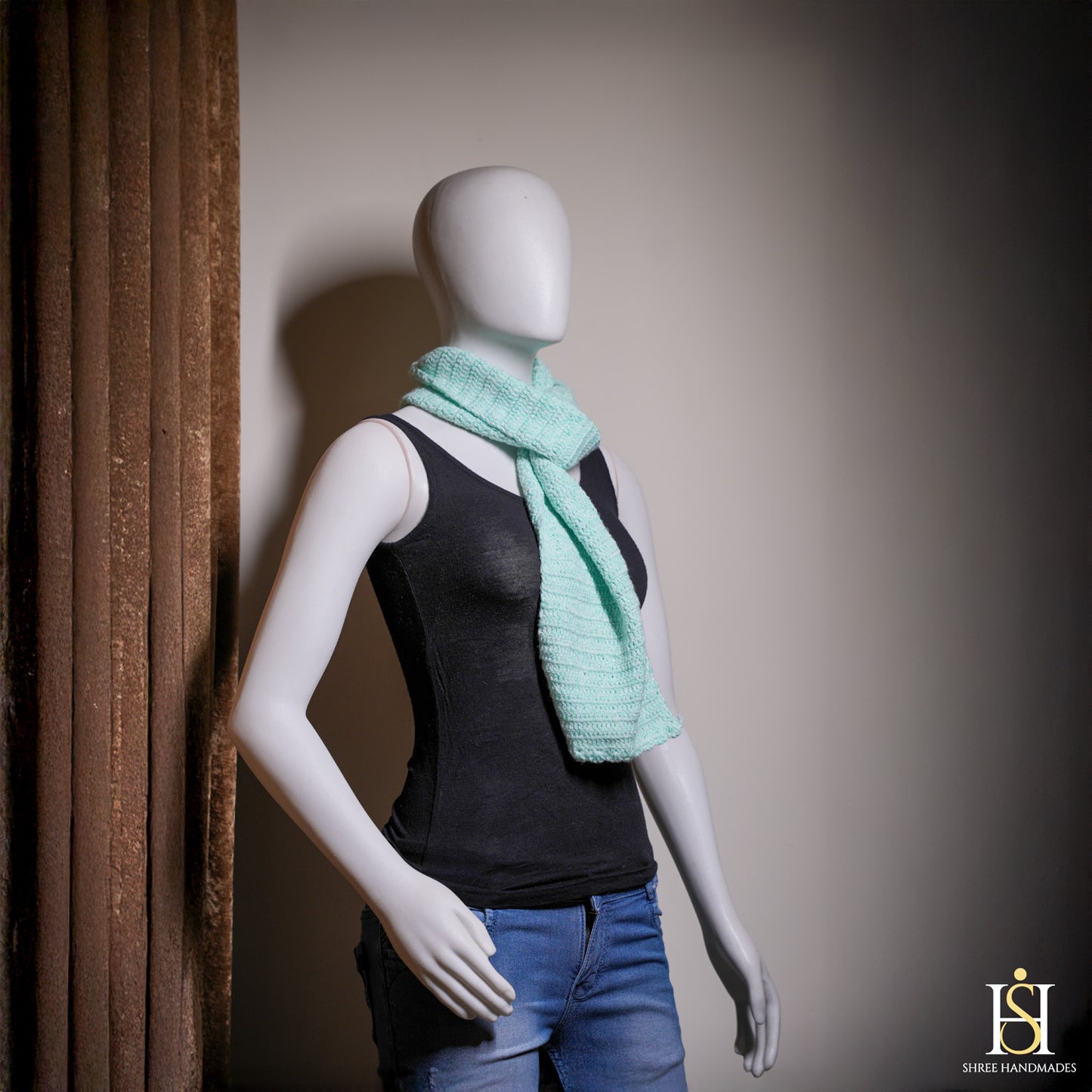 OVERCOAT SCARF